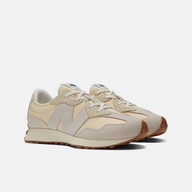 New Balance 327 Sneakers Barn Beige | NB097IPD