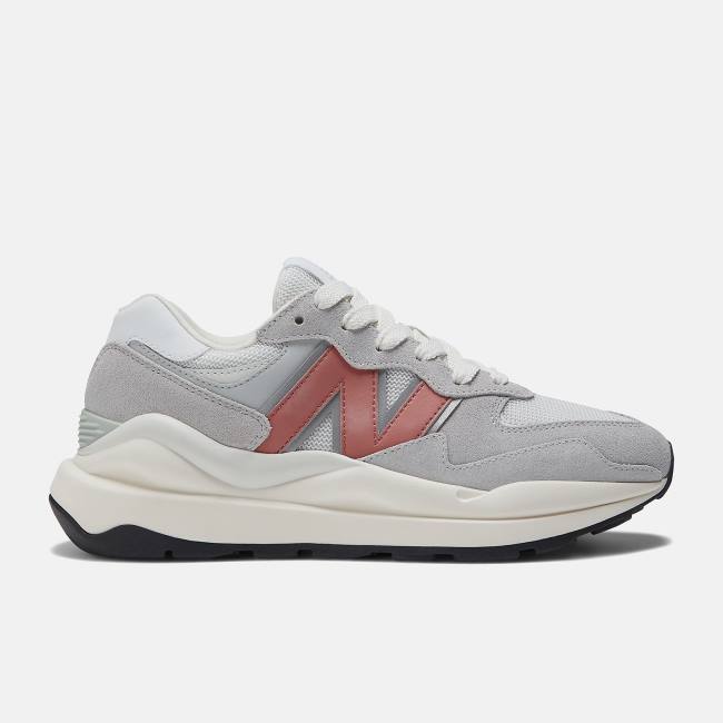 New Balance 57/40 Sneakers Dam Ljusgrå Röda Vita | NB251DOL