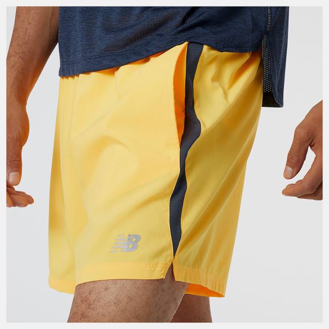 New Balance Accelerate 5 inch Shorts Herr Aprikos | NB819PUZ