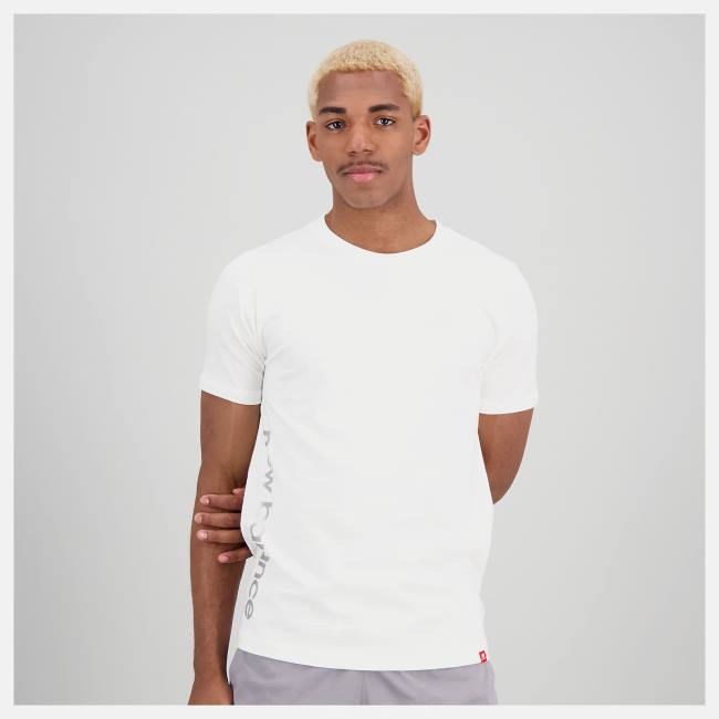 New Balance NB Essentials Metallic Logo Tee T-shirt Herr Vita | NB931OIT