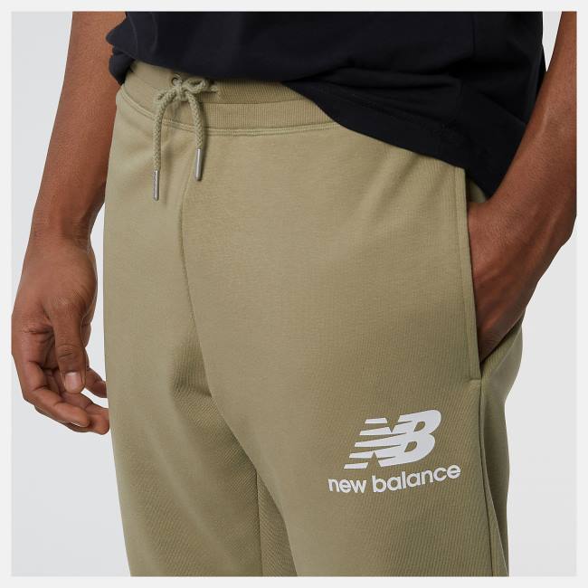 New Balance NB Essentials Stacked Logo Sweatpant Byxor Herr Camo | NB681MOI