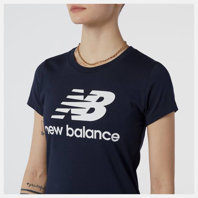 New Balance NB Essentials Stacked Logo Tee T-shirt Dam Marinblå | NB902JFN