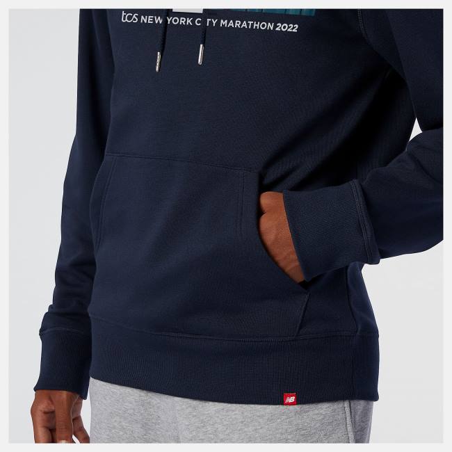 New Balance NYC Marathon Finisher NB Essentials Stacked Po Hoodie Herr Marinblå | NB708IBK